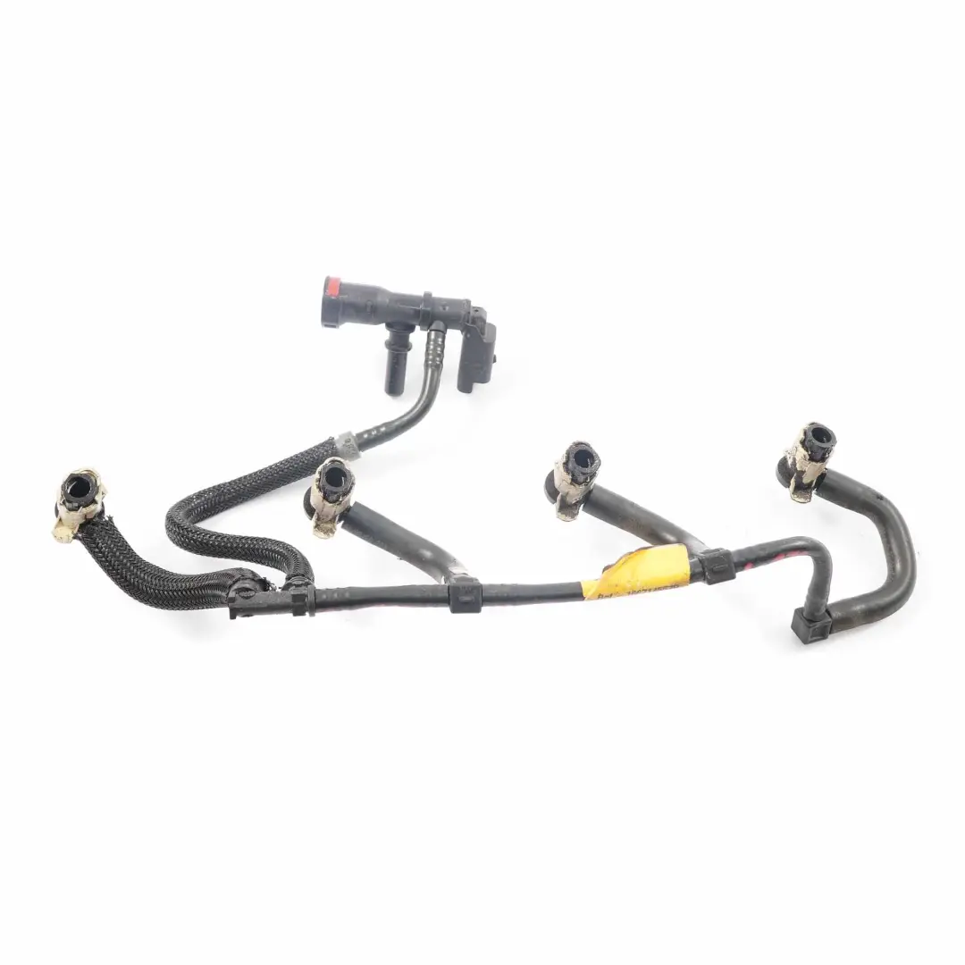 OM607 Tubo Flessibile Linea Ritorno Alimentazione Carburante per Mercedes W176 C117 con numero di parte 166714557R Mercedes W176 C117 OM607 Tubo Flessibile Linea Ritorno Alimentazione Carburante - SKU 166714557R - Numero di parte 166714557R