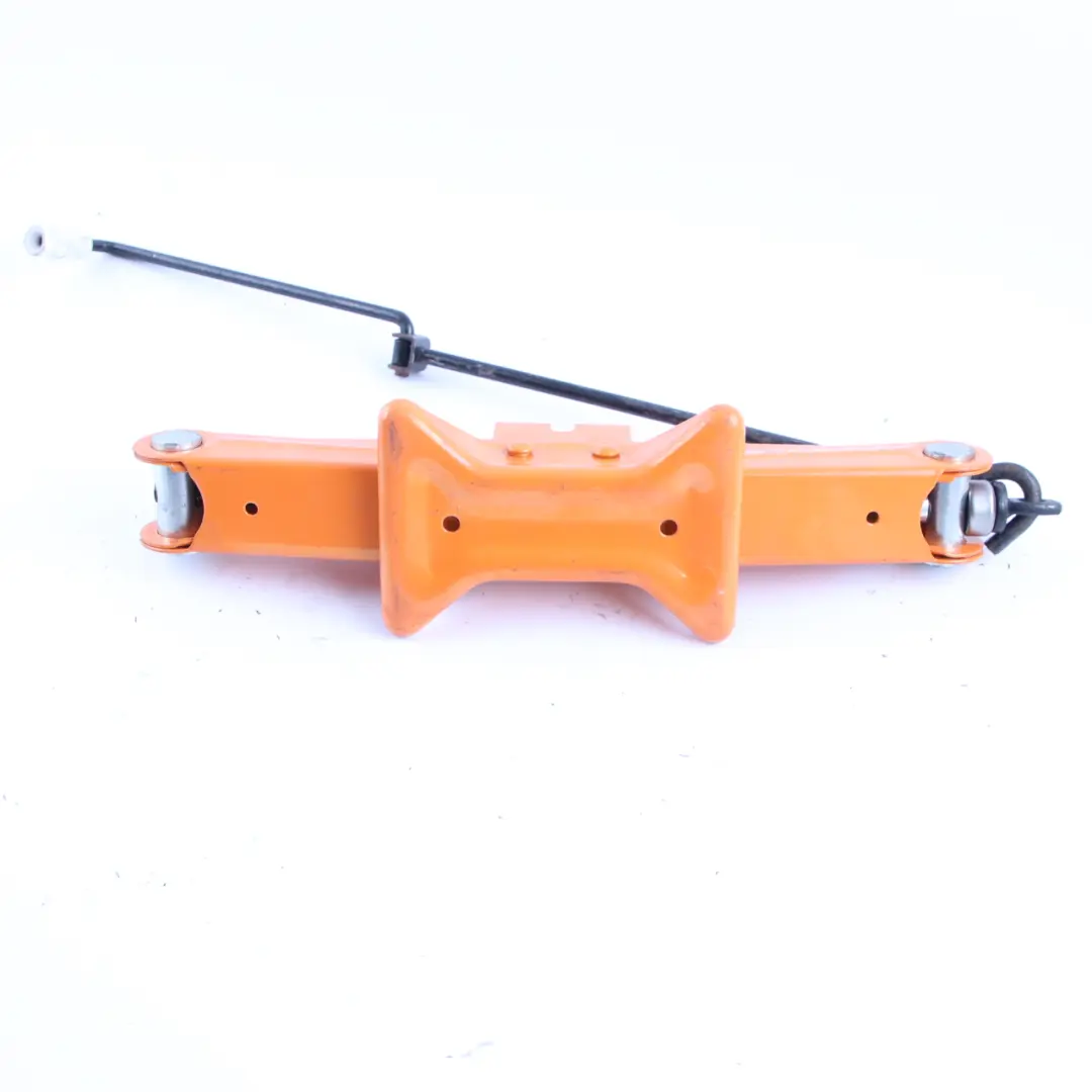 Halfords Scissor Car Jack Tool Emergency Lifting Spare Jack 1.5T to with Part number 168008 Halfords Scissor Car Jack Tool Emergency Lifting Spare Jack 1.5T - SKU 168008 - Part number 168008