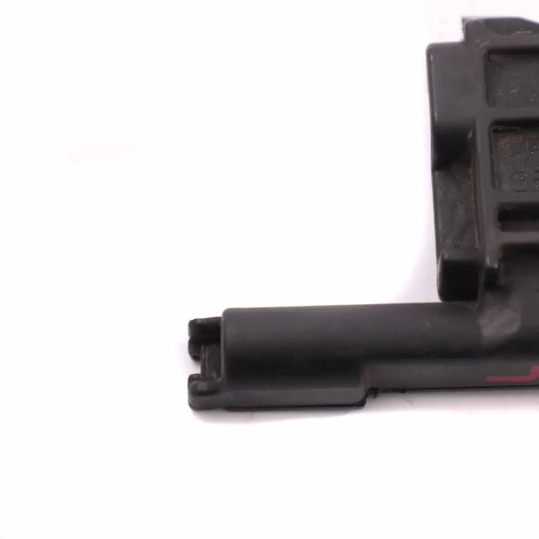 Pasacables Izquierda Puerta Corredera Guía Canal para Mercedes W447 con número de pieza 16874878 Mercedes W447 Pasacables Izquierda Puerta Corredera Guía Canal - SKU 16874878 - Número de pieza 16874878