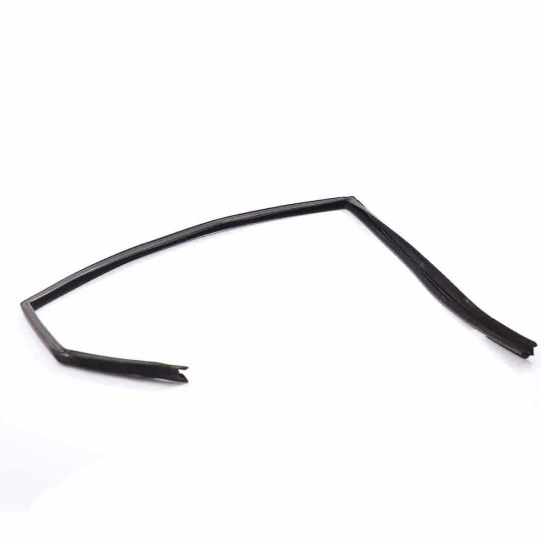 Ford Fiesta Mk7 Brosse à vitre arrière droite Joint de vitre - SKU 1691520 - Numéro de pièce 1691520