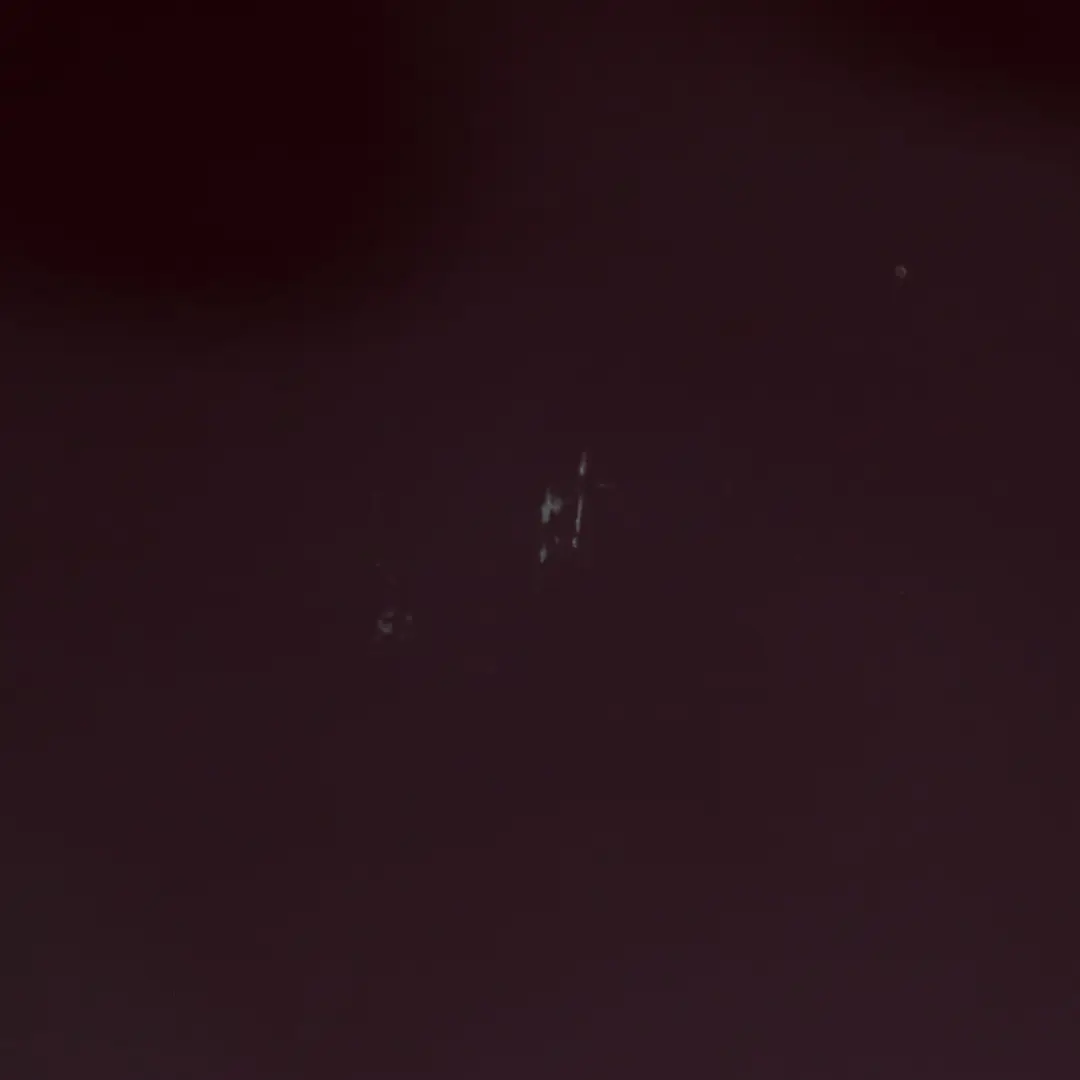 Porta anteriore Ford Fiesta Mk7 sinistra Hot Magenta Pearl - M9 per con numero di parte 1691842 Porta anteriore Ford Fiesta Mk7 sinistra Hot Magenta Pearl - M9 - SKU 1691842-HMA - Numero di parte 1691842