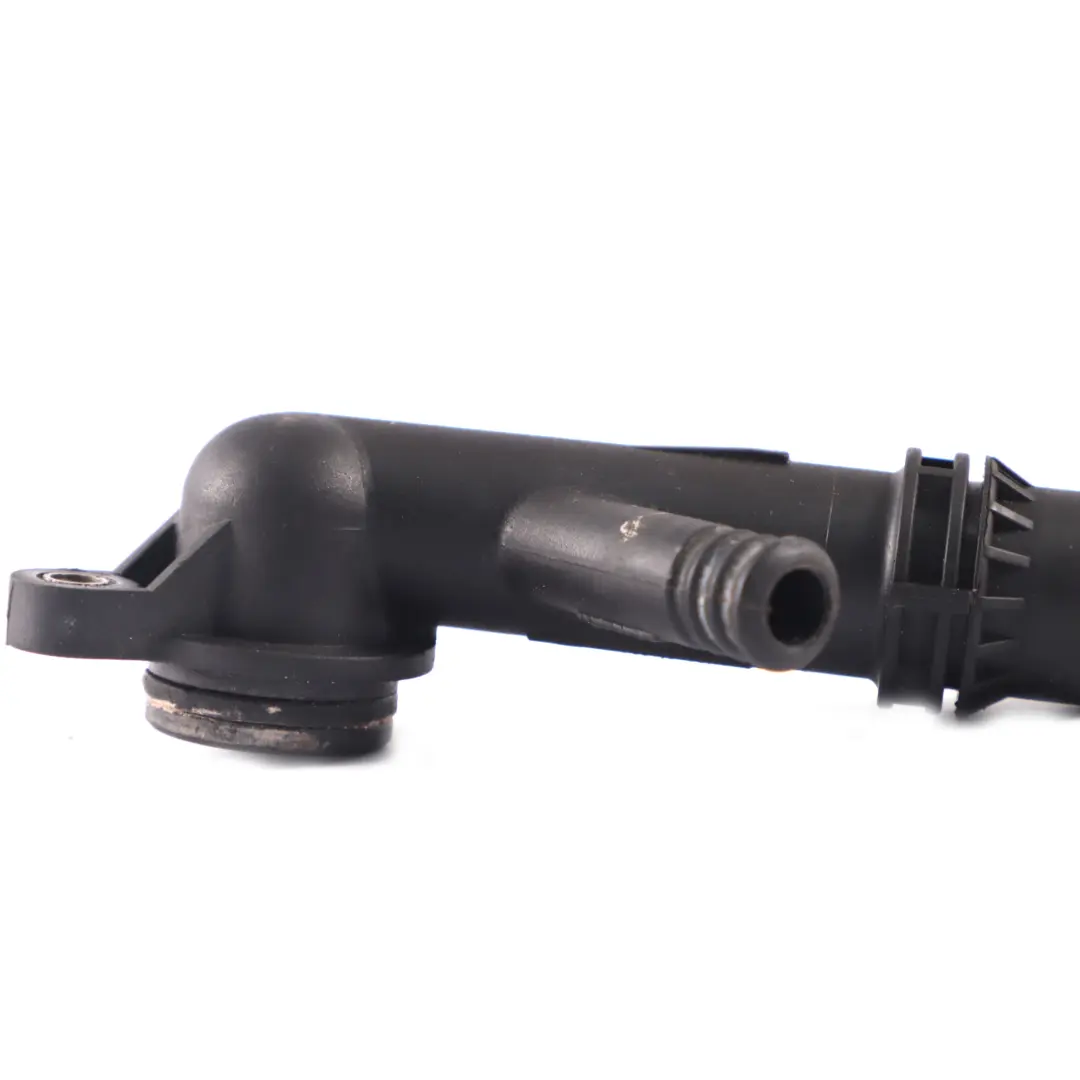 Benzina M43 Pompa acqua Termostato Conettore per BMW E46 318i con numero di parte 1708808 BMW E46 318i Benzina M43 Pompa acqua Termostato Conettore - SKU 1708808 - Numero di parte 1708808