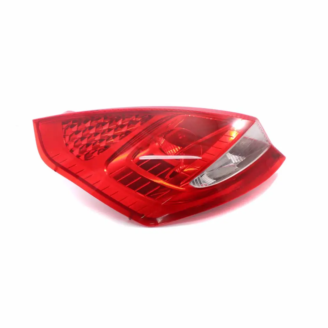 Rücklicht Lampe Seitenwand hinten links Rück licht 8A6113405A für Ford Fiesta MK7 mit Teilenummer 1709553 Ford Fiesta MK7 Rücklicht Lampe Seitenwand hinten links Rück licht 8A6113405A - SKU 1709553 - Teilenummer 1709553