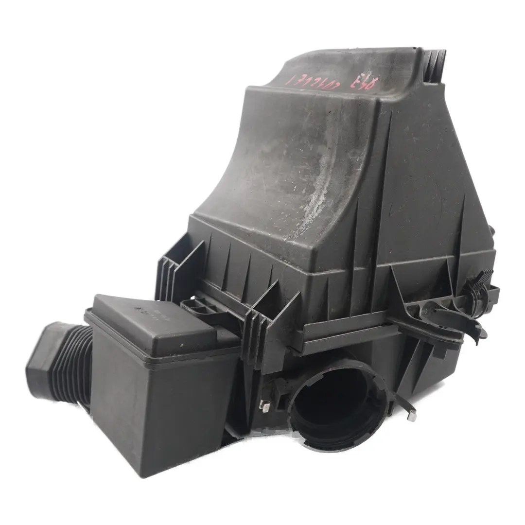 M43 316i 318i Aspirazione aria Silenziatore Filtro aria Alloggiamento per BMW E46 con numero di parte 1712403 BMW E46 M43 316i 318i Aspirazione aria Silenziatore Filtro aria Alloggiamento - SKU 1712403 - Numero di parte 1712403