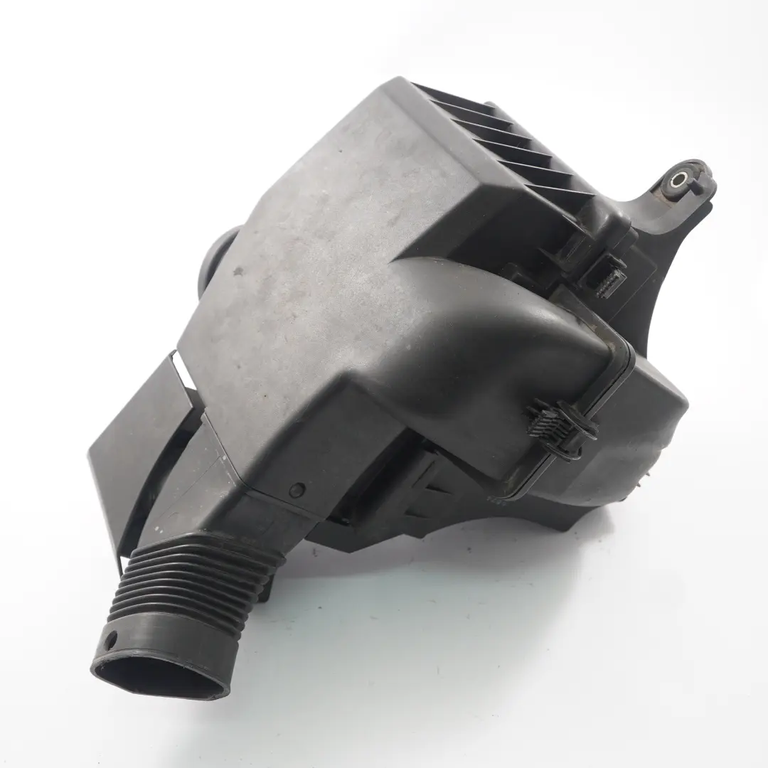 M43 316i 318i Aspirazione aria Silenziatore Filtro aria Alloggiamento per BMW E46 con numero di parte 1712403 BMW E46 M43 316i 318i Aspirazione aria Silenziatore Filtro aria Alloggiamento - SKU 1712403 - Numero di parte 1712403