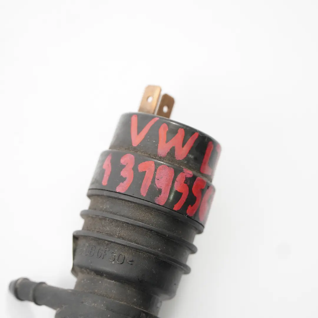 VW LT 28-35 Transporter 4 Audi 80 100 Scheibenwaschmittelpumpe - SKU 171955651 - Teilenummer 171955651