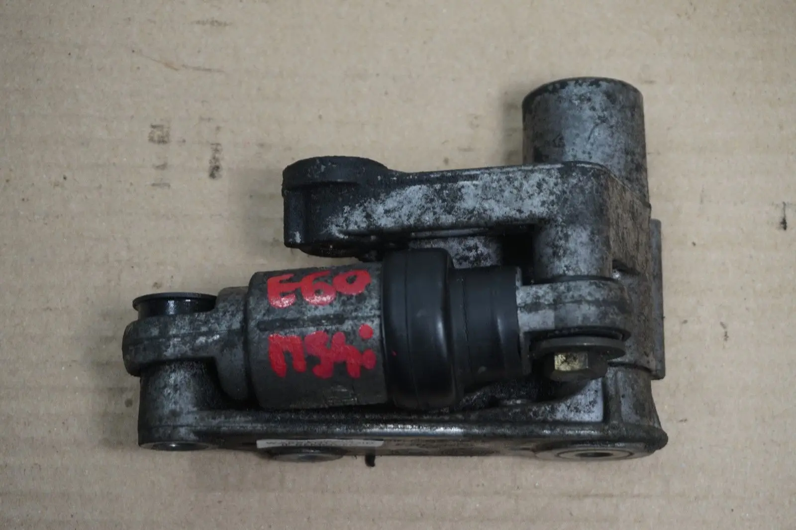 BMW X3 X5 E53 E60 E61 E83 M54 Tensor de correa hidráulico de gasolina 1722618