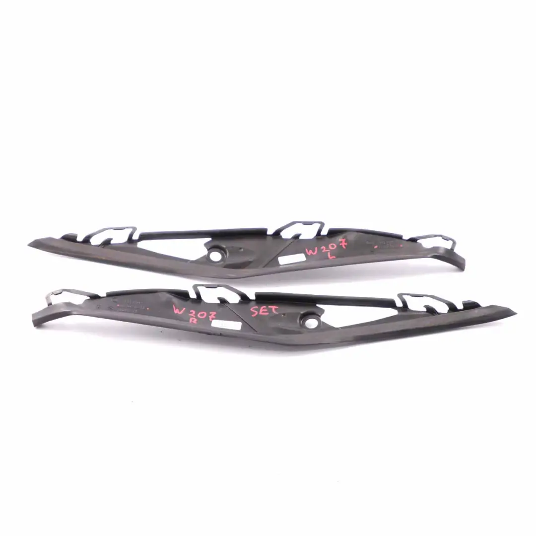 Mercedes W207 Scheinwerferblende Scheinwerferabdeckung links rechts Satz - SKU 173 552-01 - Teilenummer 173 552-01