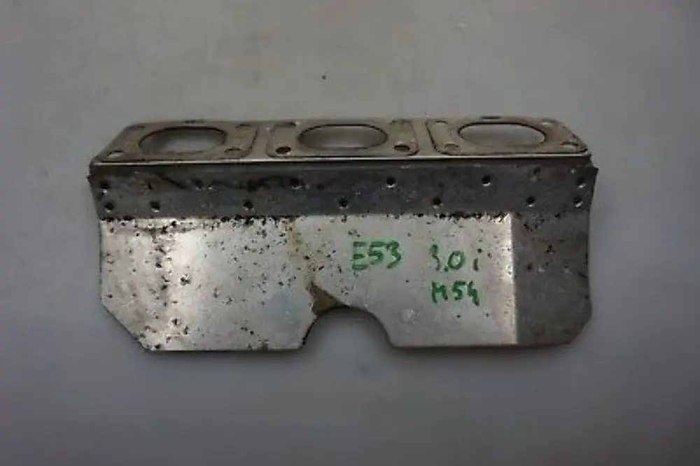 BMW E46 E53 X5 E60 Osłona wydechu - SKU 1732969 - Numer Części 1732969