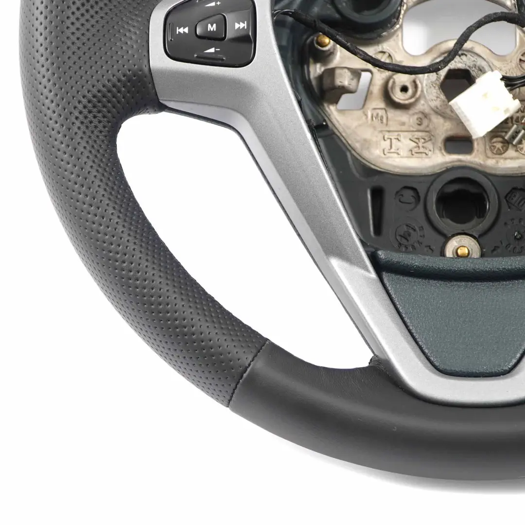 NUEVO Volante de cuero negro multifunción para Ford Fiesta Mk7 con número de pieza 1734600 Ford Fiesta Mk7 NUEVO Volante de cuero negro multifunción - SKU 1734600-1 - Número de pieza 1734600