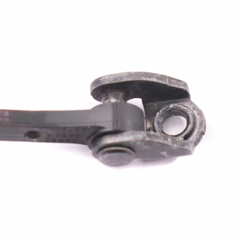 Freno porta Controllare cinghia posteriore sinistra destra per Ford Fiesta MK7 con numero di parte 1740072 Ford Fiesta MK7 Freno porta Controllare cinghia posteriore sinistra destra - SKU 1740072 - Numero di parte 1740072