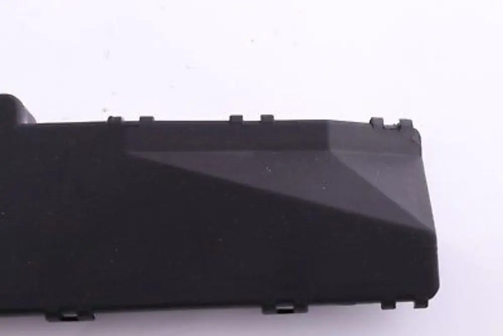 Wiring Cover Panel Trim Right O/S to BMW 5 7 Series E38 E39 Engine with Part number 1741829 BMW 5 7 Series E38 E39 Engine Wiring Cover Panel Trim Right O/S - SKU 1741829 - Part number 1741829