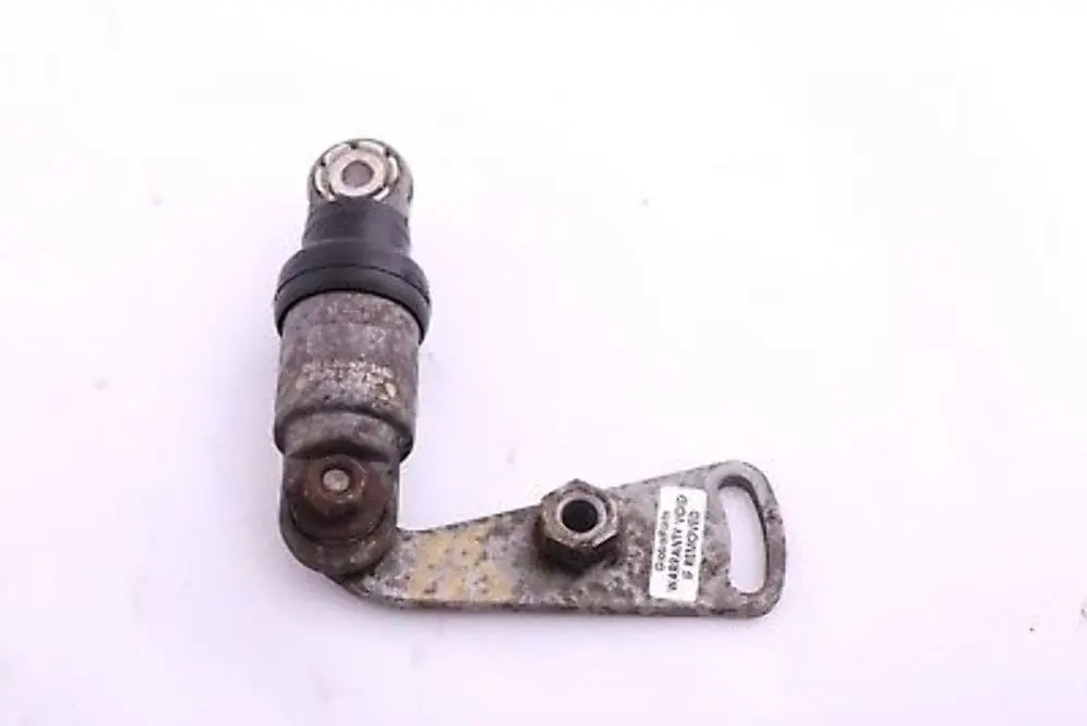 Staulippe Motorraumabschirmung per BMW 7 X5 E38 E53 con numero di parte 1745819 BMW 7 X5 E38 E53 Staulippe Motorraumabschirmung - SKU 1745819 - Numero di parte 1745819