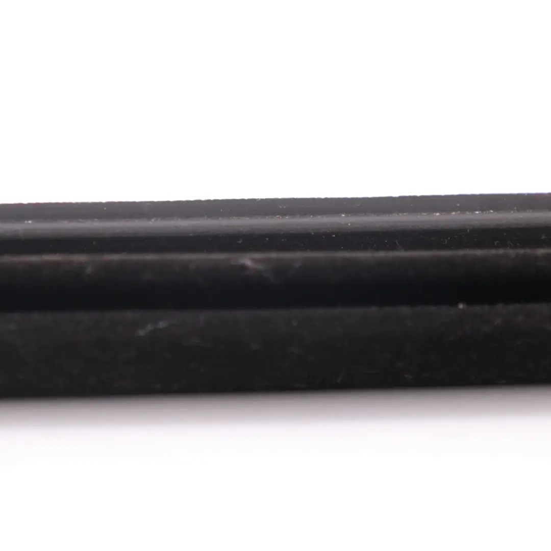 Ford Fiesta Mk7 Joint de Vitrage Intérieur Arrière Droit Joint de Porte - SKU 1746920 - Numéro de pièce 1746920