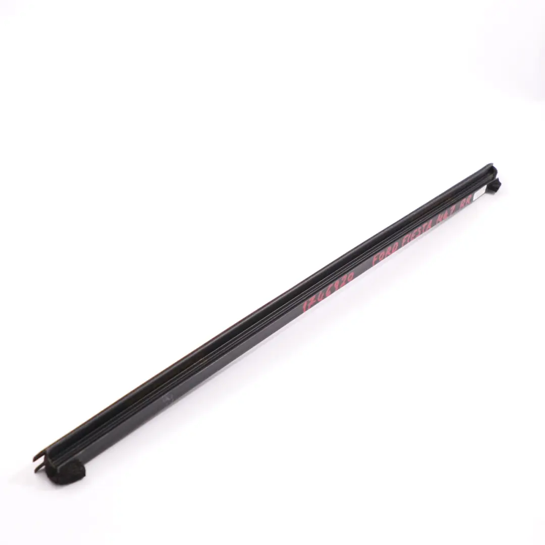 Ford Fiesta Mk7 Guarnizione Finestra Interna Posteriore Destra Striscia - SKU 1746920 - Numero di parte 1746920