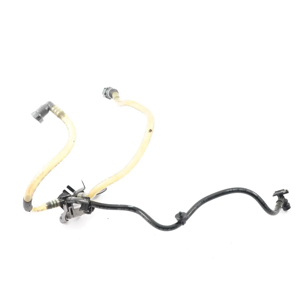 Hose Pipe Line to Renault Trafic II Opel Vivaro A 2.0 Diesel Fuel with Part number 175060111R Renault Trafic II Opel Vivaro A 2.0 Diesel Fuel Hose Pipe Line - SKU 175060111R - Part number 175060111R