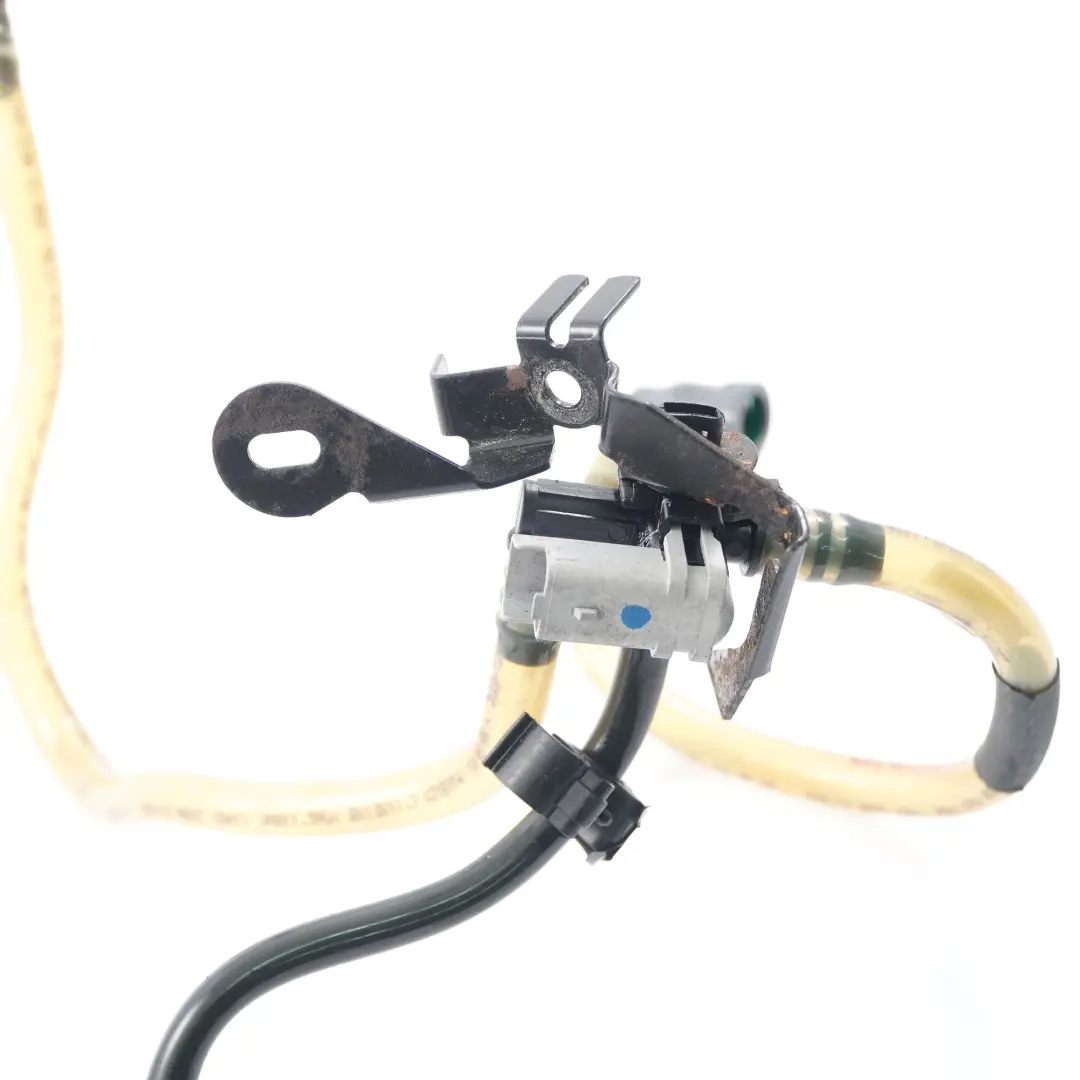 Kraftstoff schlauch leitung für Renault Trafic II Opel Vivaro A 2.0 mit Teilenummer 175060111R Renault Trafic II Opel Vivaro A 2.0 Kraftstoff schlauch leitung - SKU 175060111R - Teilenummer 175060111R