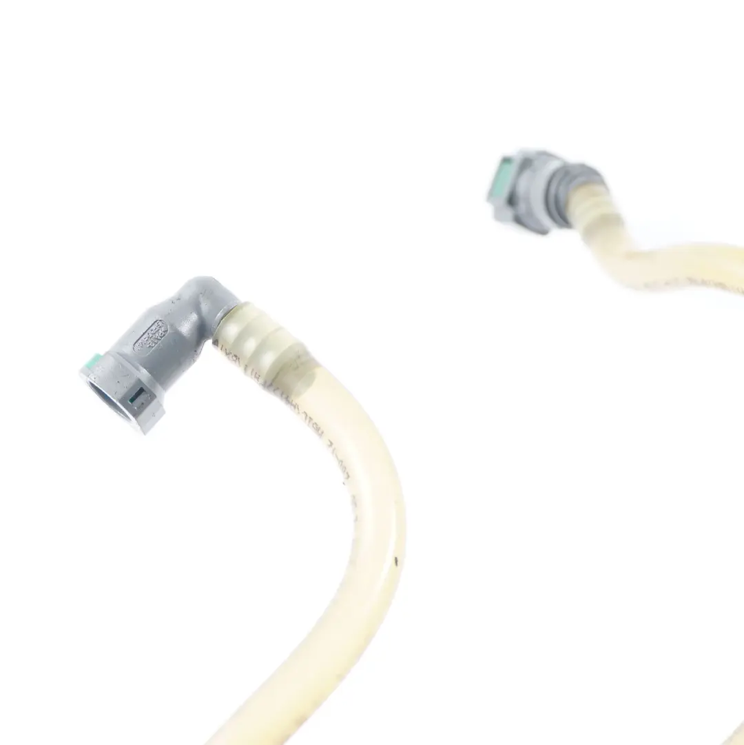 Hose Pipe Line to Renault Trafic II Opel Vivaro A 2.0 Diesel Fuel with Part number 175060111R Renault Trafic II Opel Vivaro A 2.0 Diesel Fuel Hose Pipe Line - SKU 175060111R - Part number 175060111R