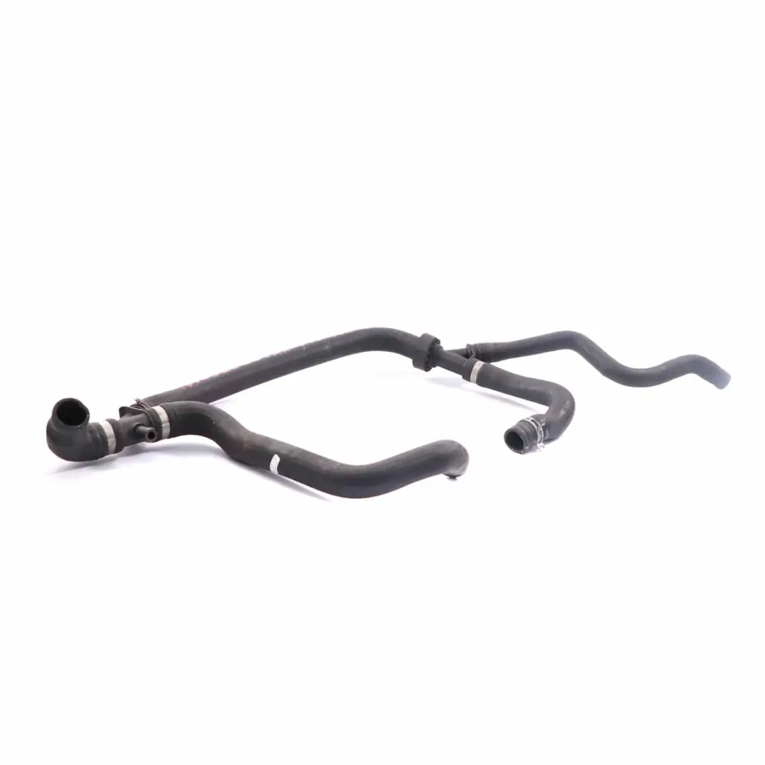 Tuyau d'eau Refroidissement du moteur Radiateur pour Ford Transit à propos du numéro de pièce 1750620 Ford Transit Tuyau d'eau Refroidissement du moteur Radiateur - SKU 1750620 - Numéro de pièce 1750620