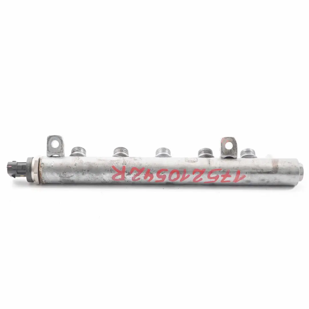 Renault Trafic 3 Vivaro B 1.6 DCI Ligne Rail D'Injecteur Carburant - SKU 175210542R - Numéro de pièce 175210542R