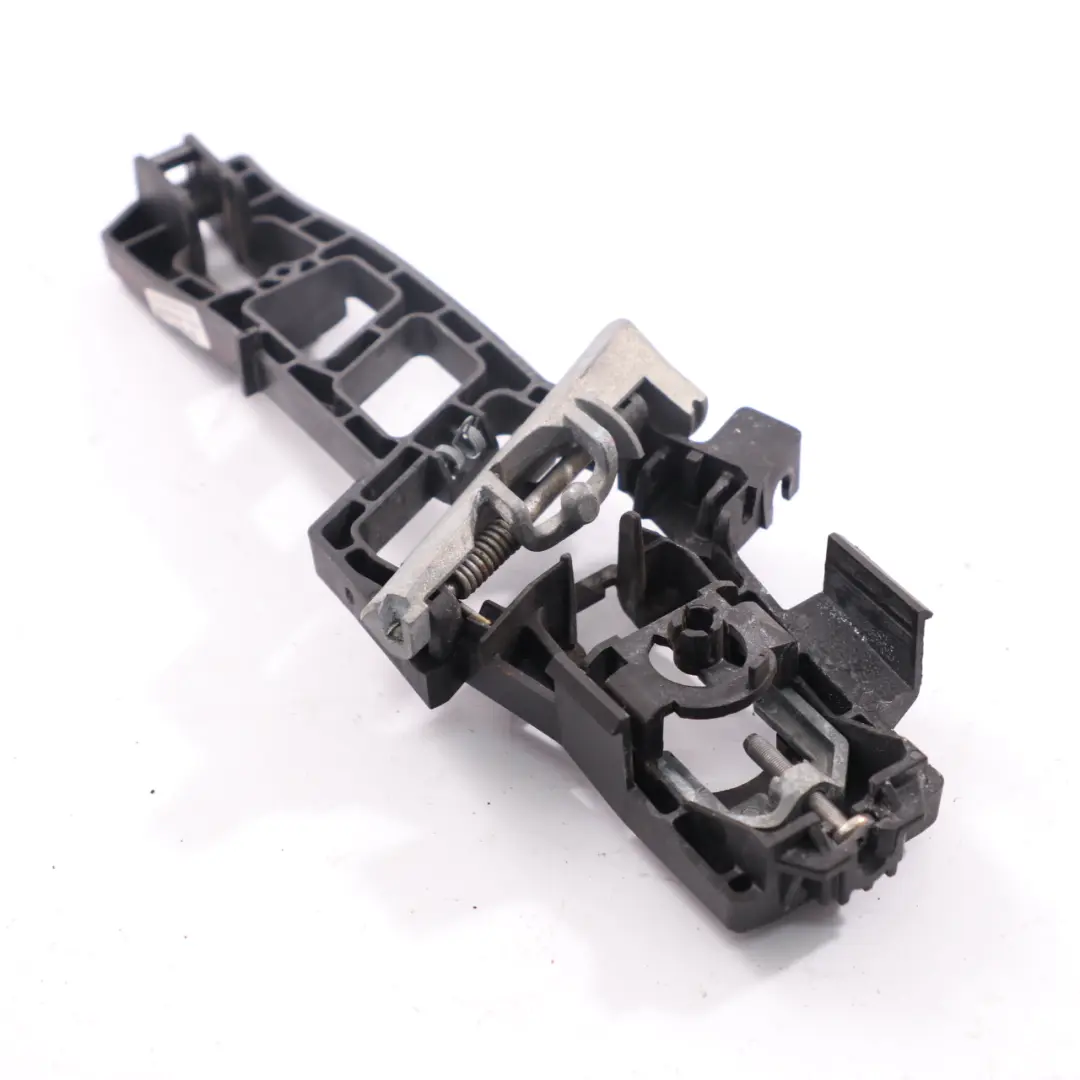 Asidero Puerta Trasera Derecha Agarre Base para Ford Fiesta MK7 con número de pieza 1755640 Ford Fiesta MK7 Asidero Puerta Trasera Derecha Agarre Base - SKU 1755640 - Número de pieza 1755640