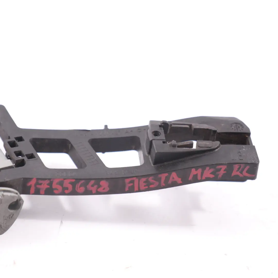 Maniglia portaoggetti porta posteriore sinistra base per Ford Fiesta MK7 con numero di parte 1755648 Ford Fiesta MK7 Maniglia portaoggetti porta posteriore sinistra base - SKU 1755648 - Numero di parte 1755648