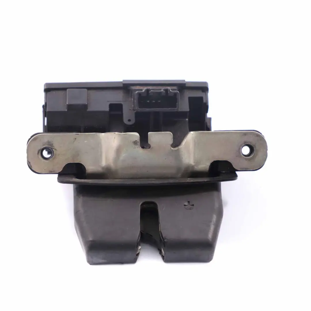 Portellone posteriore bagagliaio coperchio chiusura per Ford Fiesta MK7 con numero di parte 1761865 Ford Fiesta MK7 Portellone posteriore bagagliaio coperchio chiusura - SKU 1761865 - Numero di parte 1761865