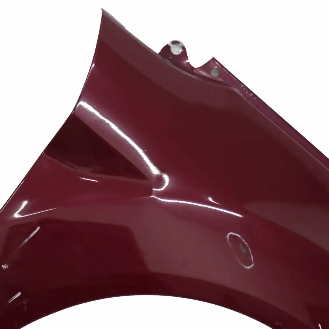 Panel Lateral Delantero Derecho Guardabarros Hot Magenta - M9 para Ford Fiesta Mk7 con número de pieza 1777180 Ford Fiesta Mk7 Panel Lateral Delantero Derecho Guardabarros Hot Magenta - M9 - SKU 1777180-HMA - Número de pieza 1777180