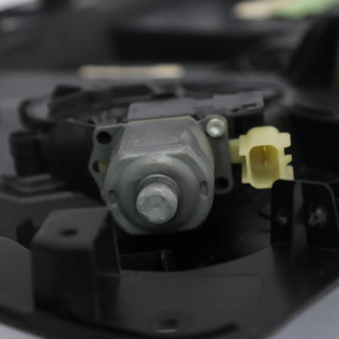 Ford Fiesta CB1 Motor Regulador Elevalunas Puerta Delantera Izquierda - SKU 1792742 - Número de pieza 1792742