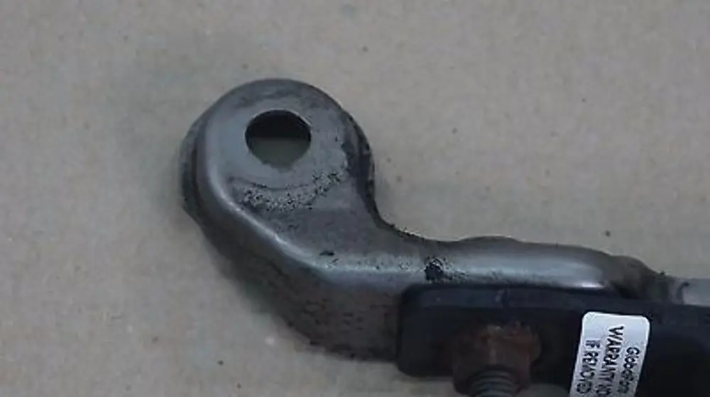 Guma łożysko mocowanie BMW E60 E62 7505801 do o numerze 18207523966 18207505801 Guma łożysko mocowanie BMW E60 E62 7505801 - SKU 18207523966 - Numer Części 18207523966 18207505801