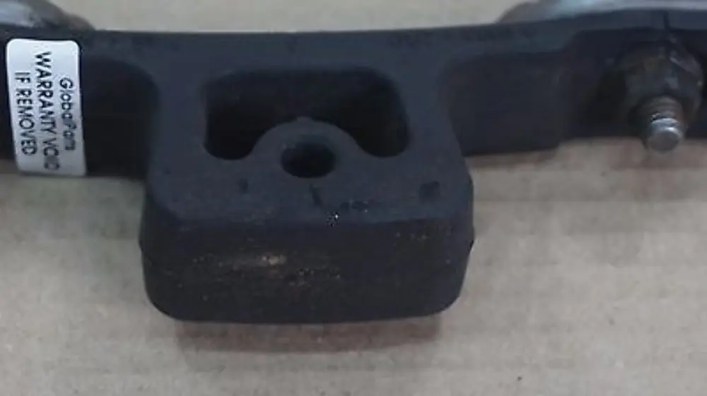 N62 Lamiera Supporto Presilenziatore per BMW E60 E63 con numero di parte 18207523966 18207505801 BMW E60 E63 N62 Lamiera Supporto Presilenziatore - SKU 18207523966 - Numero di parte 18207523966 18207505801