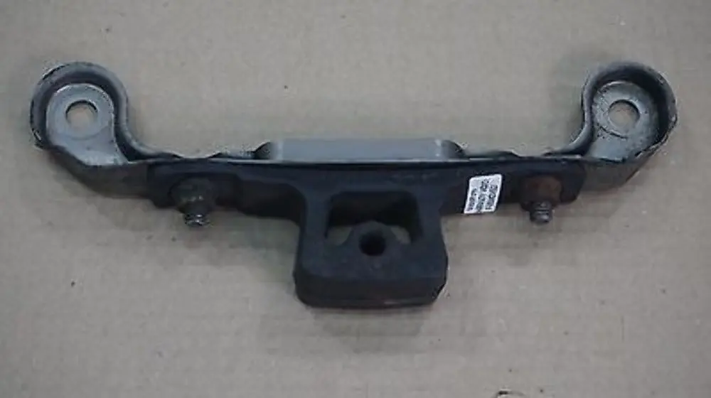 BMW E60 E63 N62 Support de Silencieux d'Echappement Transmission Automatique - SKU 18207523966 - Numéro de pièce 18207523966 18207505801