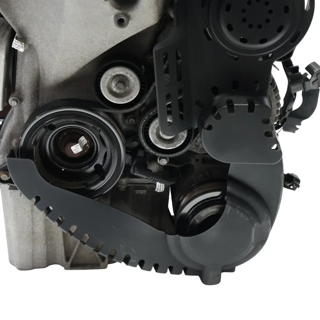 Silnik Goły Słupek SFJA SFJB 1.0 Ecoboost 100KM do Ford Fiesta MK7 B-Max o numerze 1857850 Ford Fiesta MK7 B-Max Silnik Goły Słupek SFJA SFJB 1.0 Ecoboost 100KM - SKU 1857850 - Numer Części 1857850