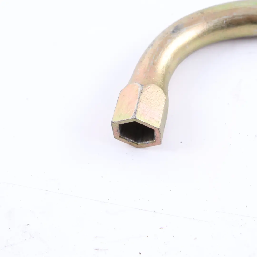 Klucz Do Kół VW Volkswagen Golf 3 4 Narzędzie Do Nakrętek Kół do o numerze 191012219 Klucz Do Kół VW Volkswagen Golf 3 4 Narzędzie Do Nakrętek Kół - SKU 191012219 - Numer Części 191012219