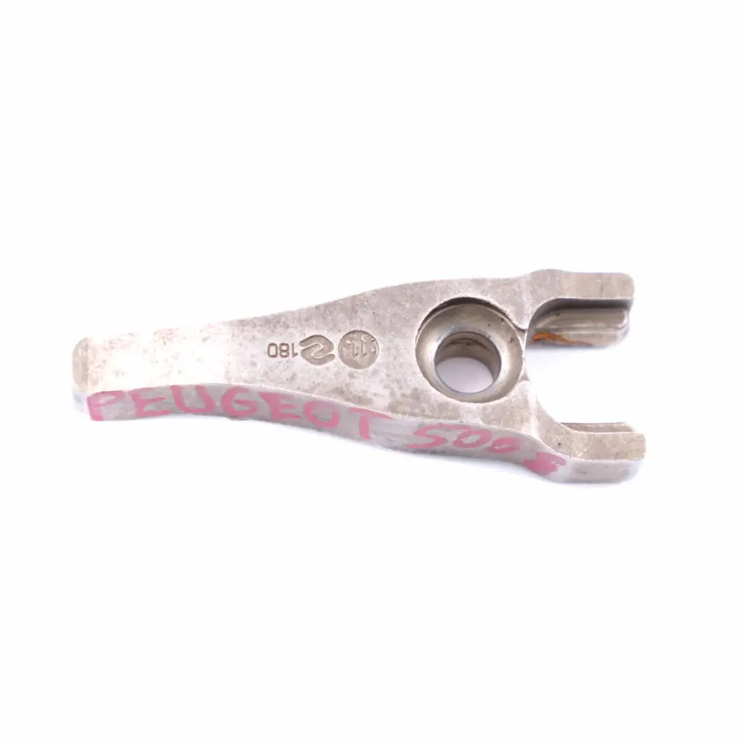 Injector Clamp Jaw Flange to Peugeot 5008 2.0 HDI Engine Fuel with Part number 1982G2 Peugeot 5008 2.0 HDI Engine Fuel Injector Clamp Jaw Flange - SKU 1982G2 - Part number 1982G2