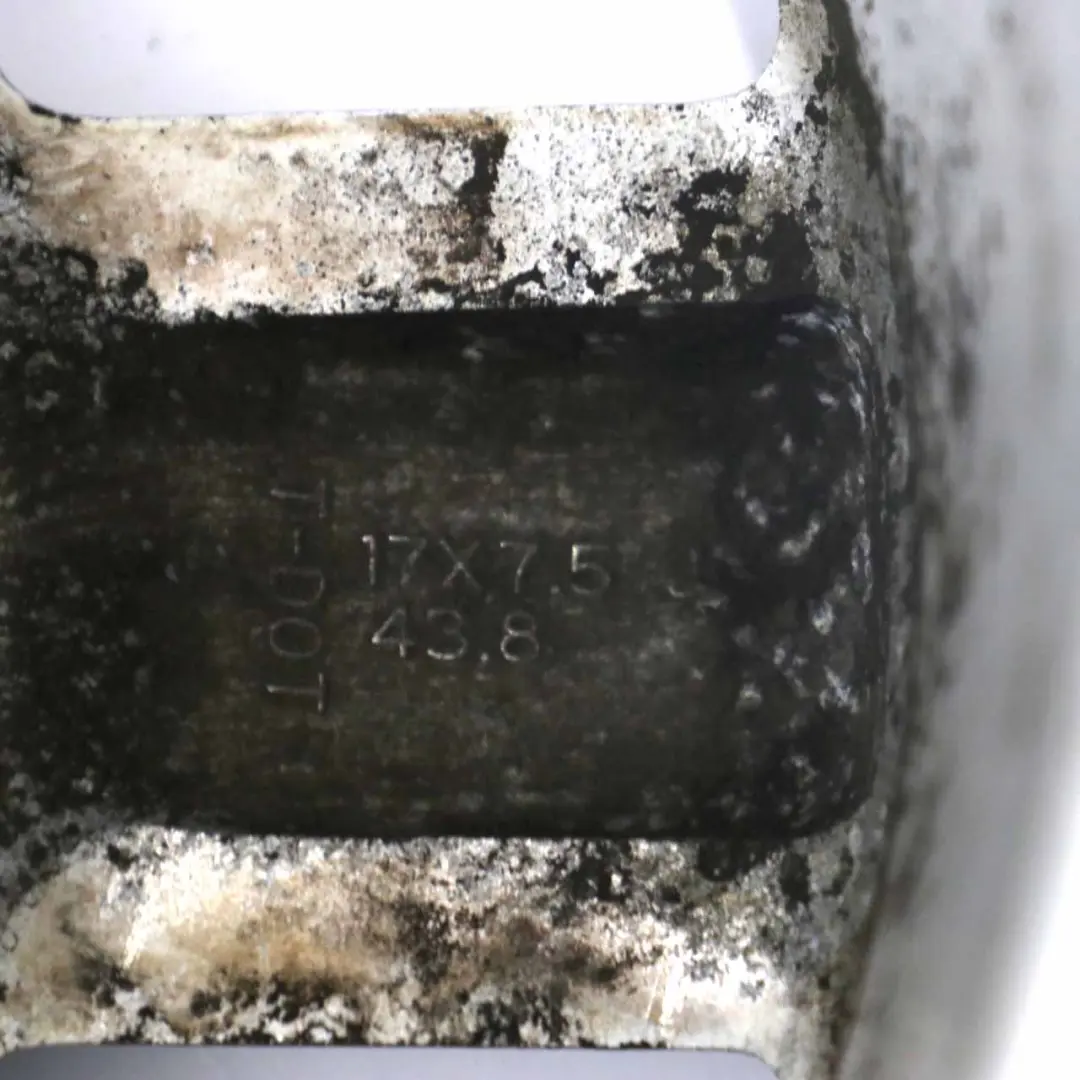 Llanta aleación 17" ET:43,8 7,5J para Jeep Grand Cherokee Commander con número de pieza 1CK09TRMAA Jeep Grand Cherokee Commander Llanta aleación 17" ET:43,8 7,5J - SKU 1CK09TRMAA-2 - Número de pieza 1CK09TRMAA