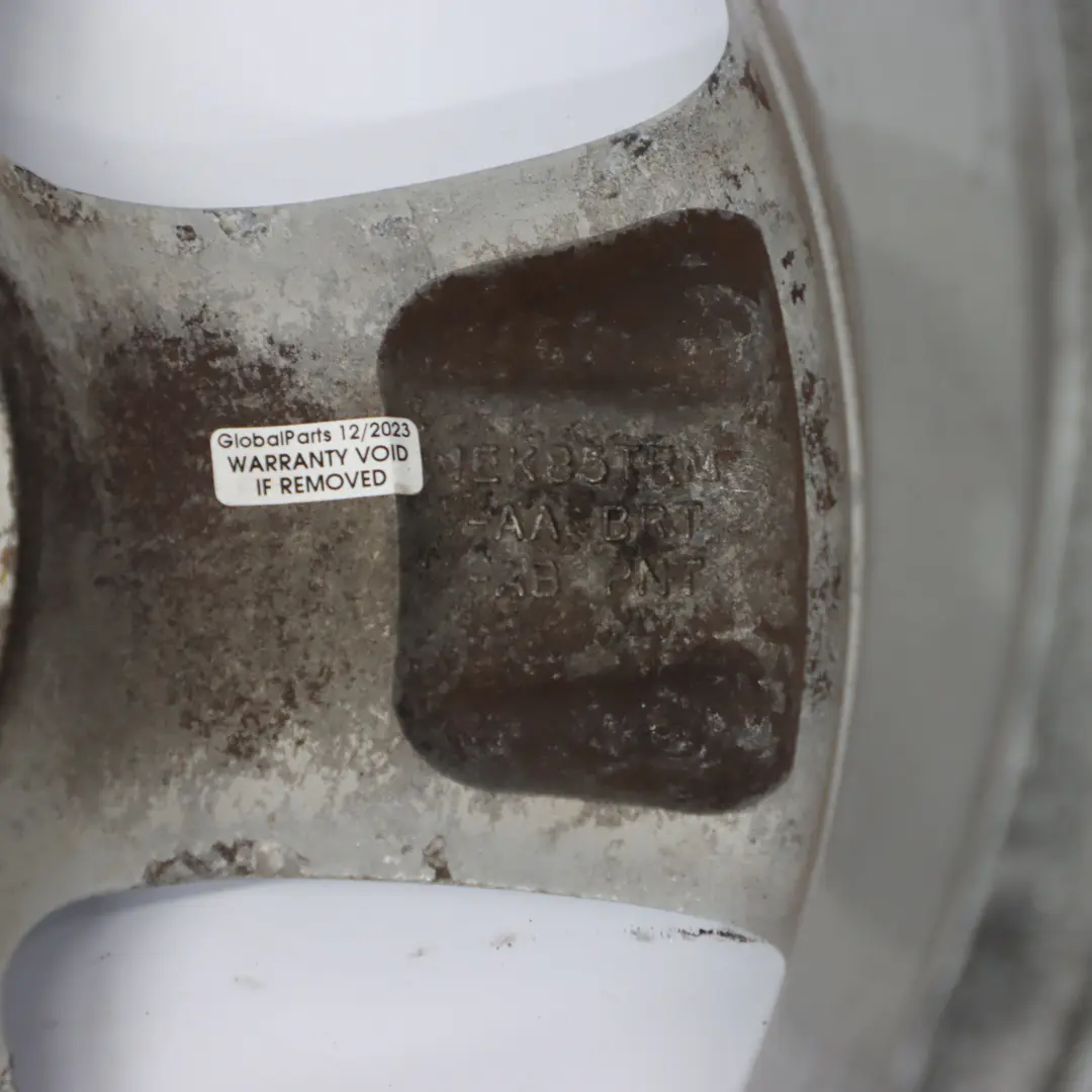 Srebrna Felga Aluminiowa 17" 6,5J ET:40 do Dodge Journey 1 o numerze 1EK85TRM Dodge Journey 1 Srebrna Felga Aluminiowa 17" 6,5J ET:40 - SKU 1EK85TRM-1 - Numer Części 1EK85TRM