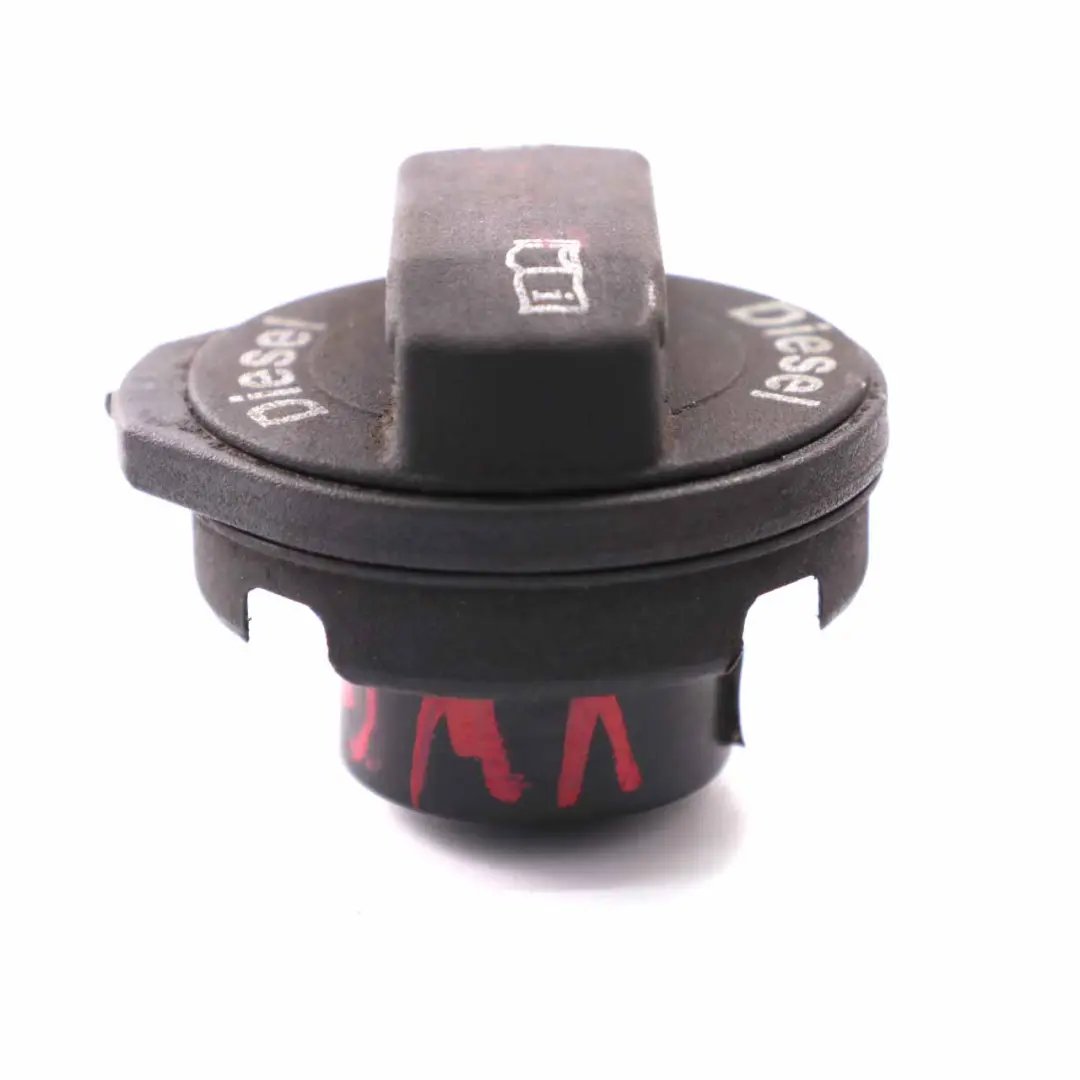 VW Audi Tappo serbatoio carburante Diesel Nero - SKU 1J0201553AE - Numero di parte 1J0201553AE