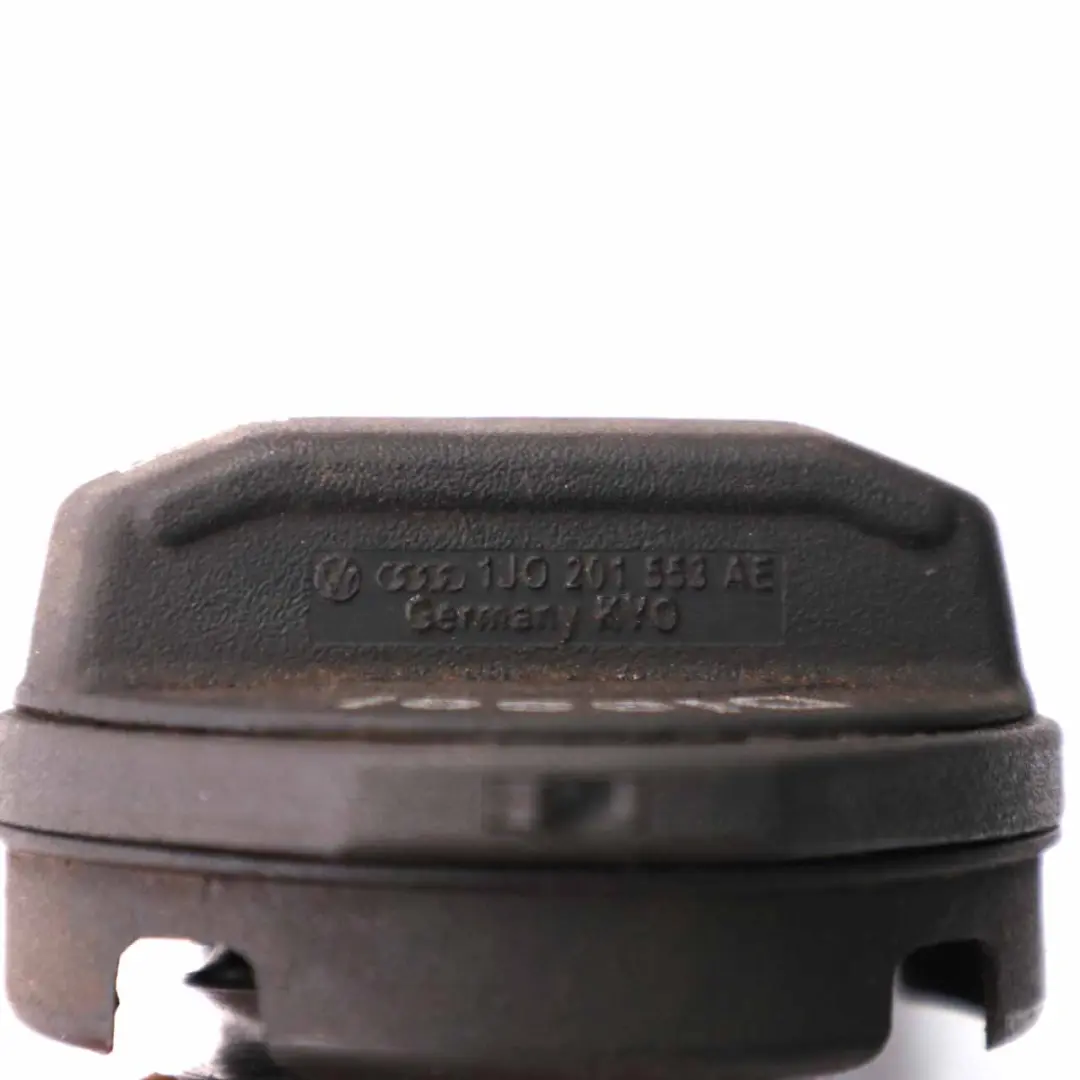 VW Audi Capuchon goulot Couvercle réservoir Diesel Noir - SKU 1J0201553AE - Numéro de pièce 1J0201553AE