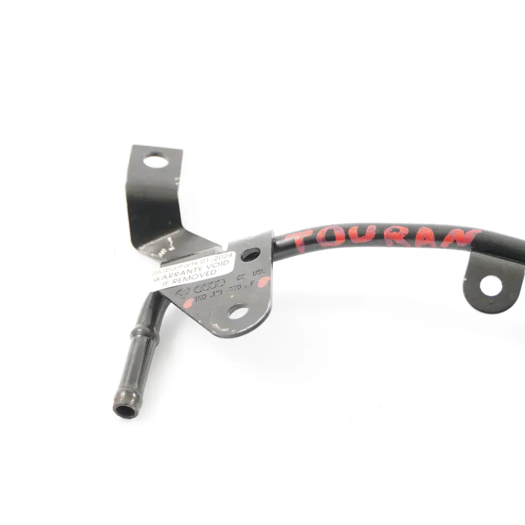 BKD Tubo acqua refrigerante Linea per VW Volkswagen Touran 2.0 TDI con numero di parte 1K0121070F VW Volkswagen Touran 2.0 TDI BKD Tubo acqua refrigerante Linea - SKU 1K0121070F - Numero di parte 1K0121070F