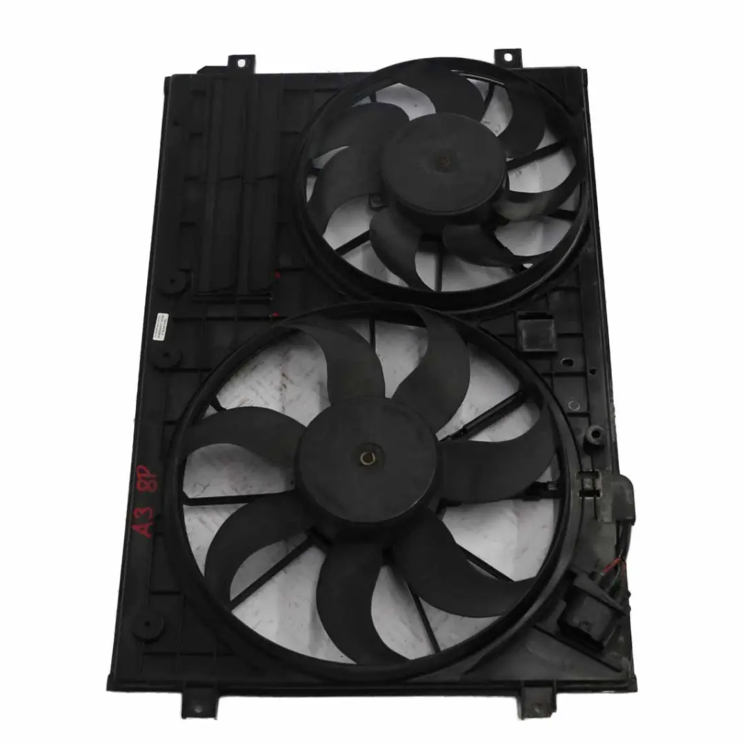 Radiador Diesel Ventilador del refrigerante para Audi A3 8P con número de pieza 1K0121207AA Audi A3 8P Radiador Diesel Ventilador del refrigerante - SKU 1K0121207AA - Número de pieza 1K0121207AA