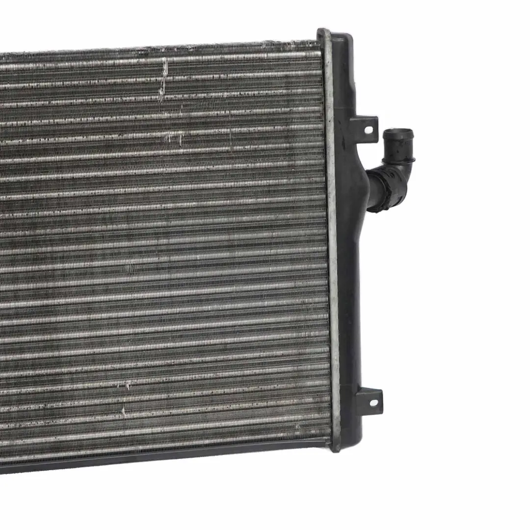 Audi A3 8P Radiador Radiador del motor Nissens 65281A - SKU 1K0121251N - Número de pieza 1K0121251N