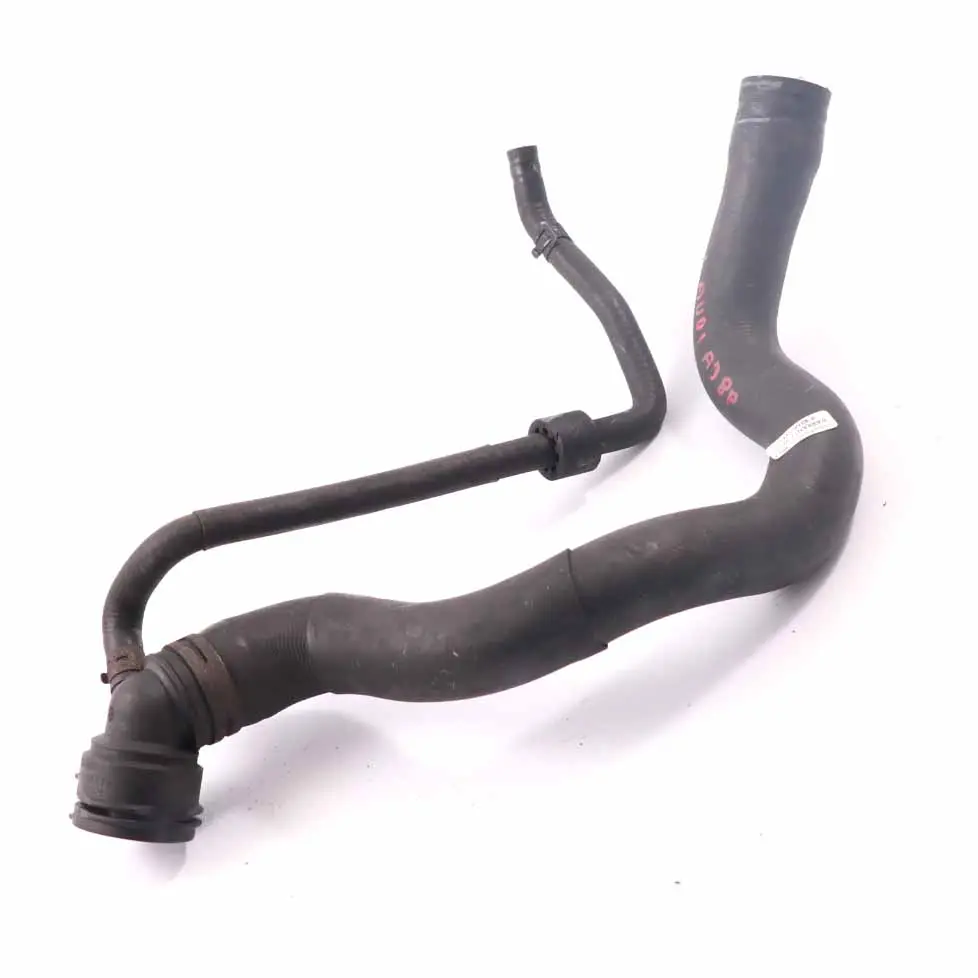 Tubo acqua Radiatore Linea tubo refrigerante per Audi A3 8P 1.6 TDI con numero di parte 1K0122101FP Audi A3 8P 1.6 TDI Tubo acqua Radiatore Linea tubo refrigerante - SKU 1K0122101FP - Numero di parte 1K0122101FP