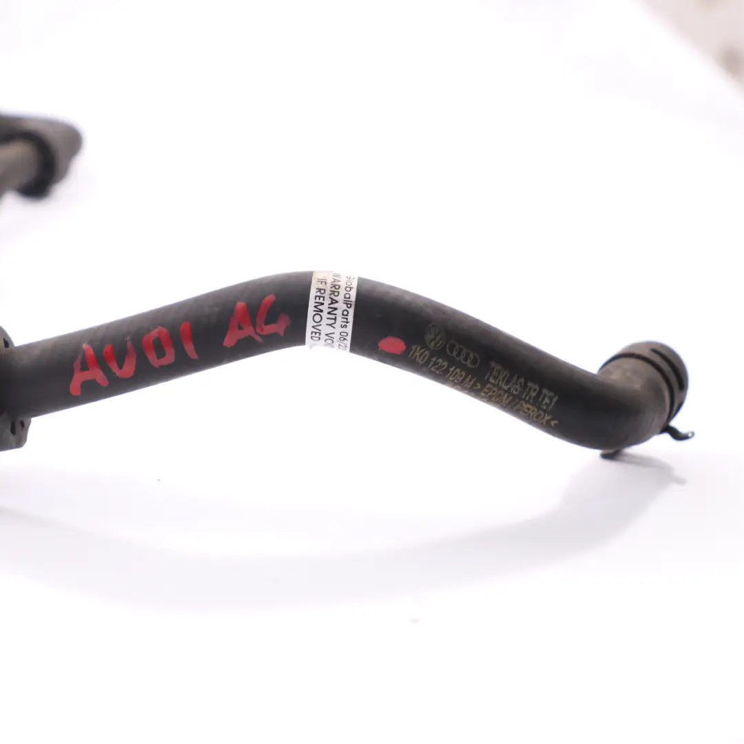 Tuyau d'eau refroidissement Ligne tuyauterie pour Audi A3 8P à propos du numéro de pièce 1K0122109 Audi A3 8P Tuyau d'eau refroidissement Ligne tuyauterie - SKU 1K0122109 - Numéro de pièce 1K0122109