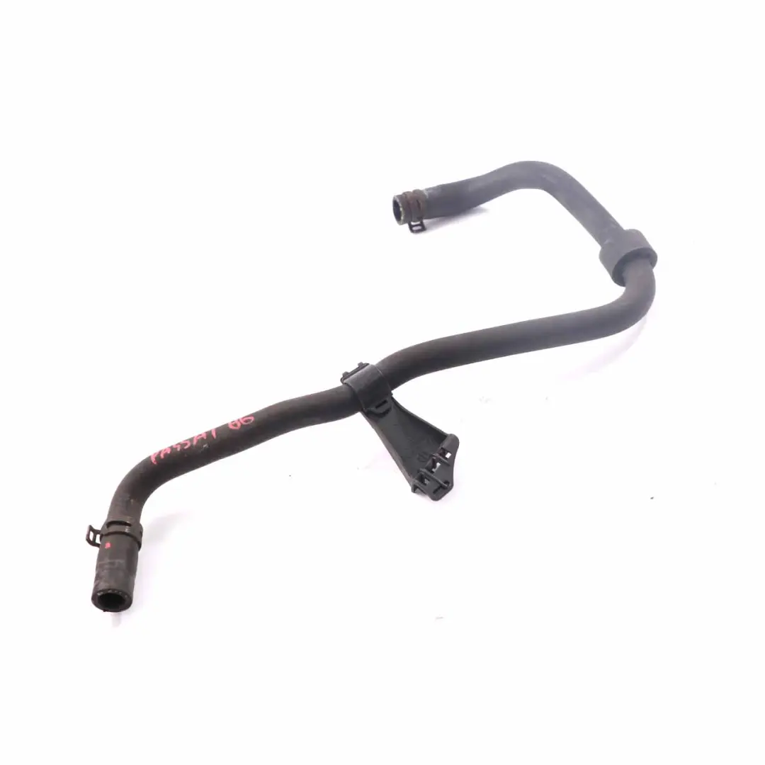 Tubo acqua Radiatore Linea tubo refrigerante per VW Passat B6 Audi A3 8P con numero di parte 1K0122109BE VW Passat B6 Audi A3 8P Tubo acqua Radiatore Linea tubo refrigerante - SKU 1K0122109BE - Numero di parte 1K0122109BE