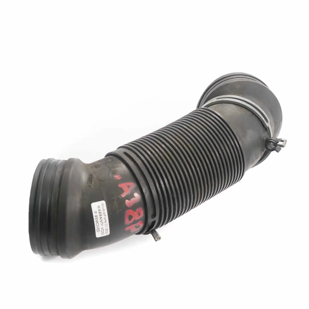 Manguera De Admisión De Aire Turbo para Audi A3 8P 2.0 TDI con número de pieza 1K0129684L Audi A3 8P 2.0 TDI Manguera De Admisión De Aire Turbo - SKU 1K0129684L - Número de pieza 1K0129684L