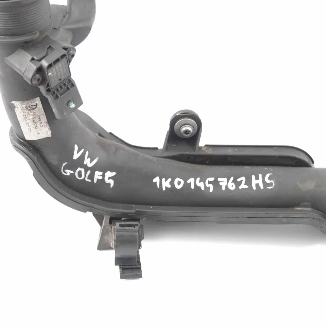 Línea de mangueras para Volkswagen VW Golf V TDI Turbo Intercooler con número de pieza 1K0145762HS Volkswagen VW Golf V TDI Turbo Intercooler Línea de mangueras - SKU 1K0145762HS - Número de pieza 1K0145762HS