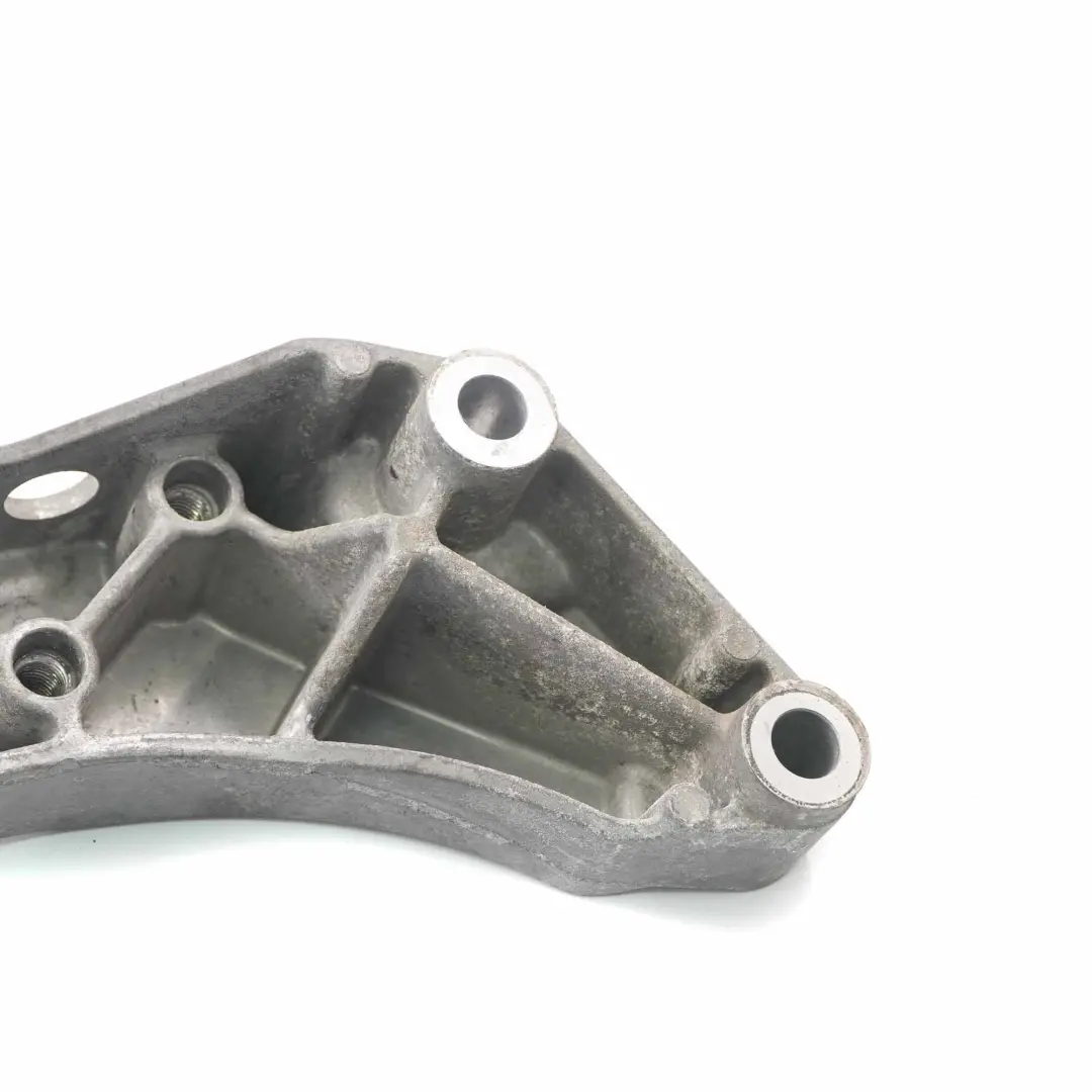 Volkswagen VW Passat B6 Wspornik Łapa Skrzyni Biegów - SKU 1K0199117 - Numer Części 1K0199117