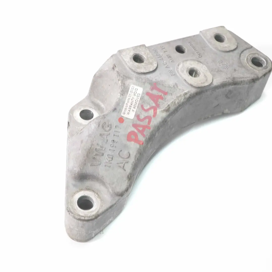 Supporto cambio manuale Supporto cambio per Volkswagen Passat B6 con numero di parte 1K0199117 Volkswagen Passat B6 Supporto cambio manuale Supporto cambio - SKU 1K0199117 - Numero di parte 1K0199117