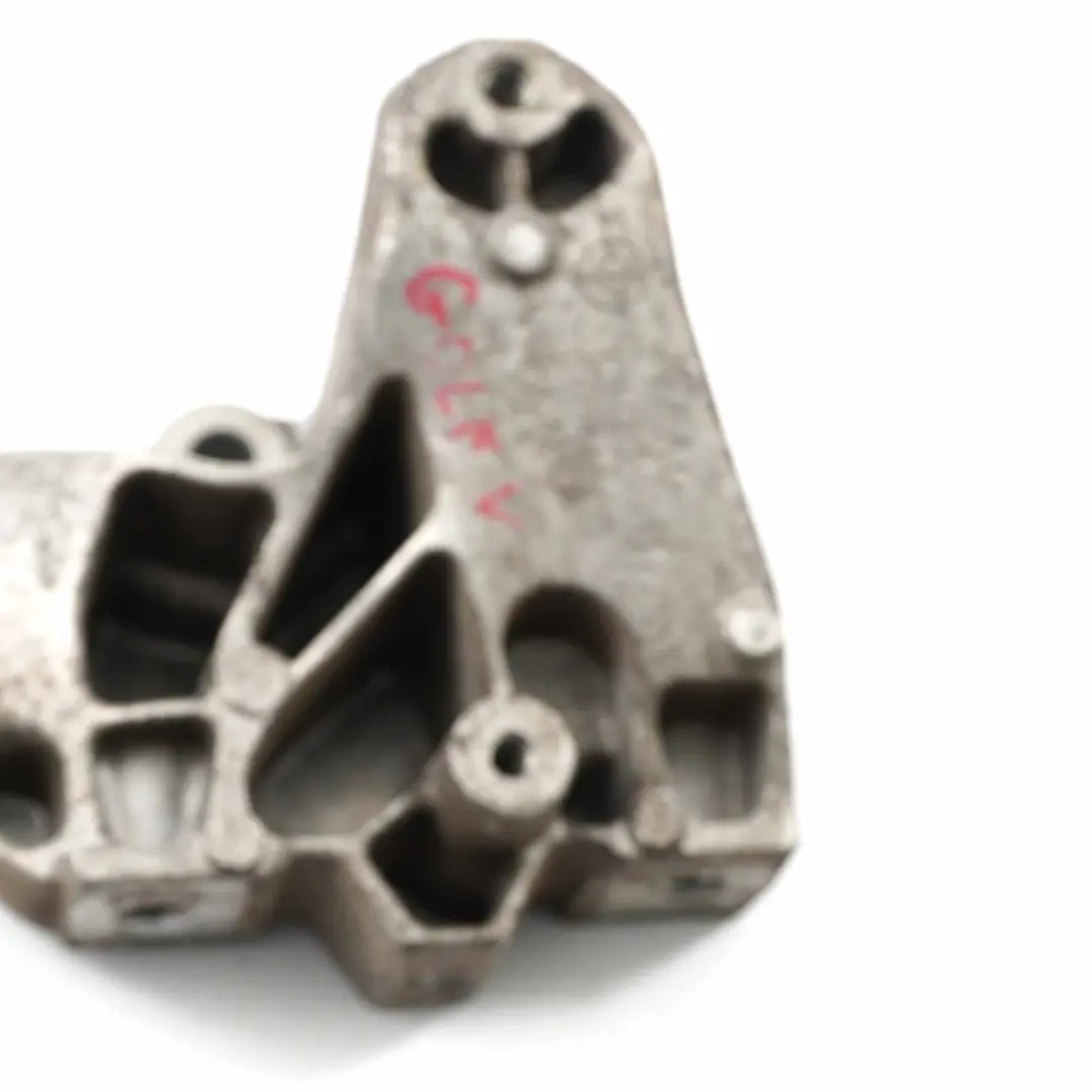 Support de la boîte de vitesses du moteur pour VW Golf 5 2.0 TDI à propos du numéro de pièce 1K0199117AP VW Golf 5 2.0 TDI Support de la boîte de vitesses du moteur - SKU 1K0199117AP - Numéro de pièce 1K0199117AP